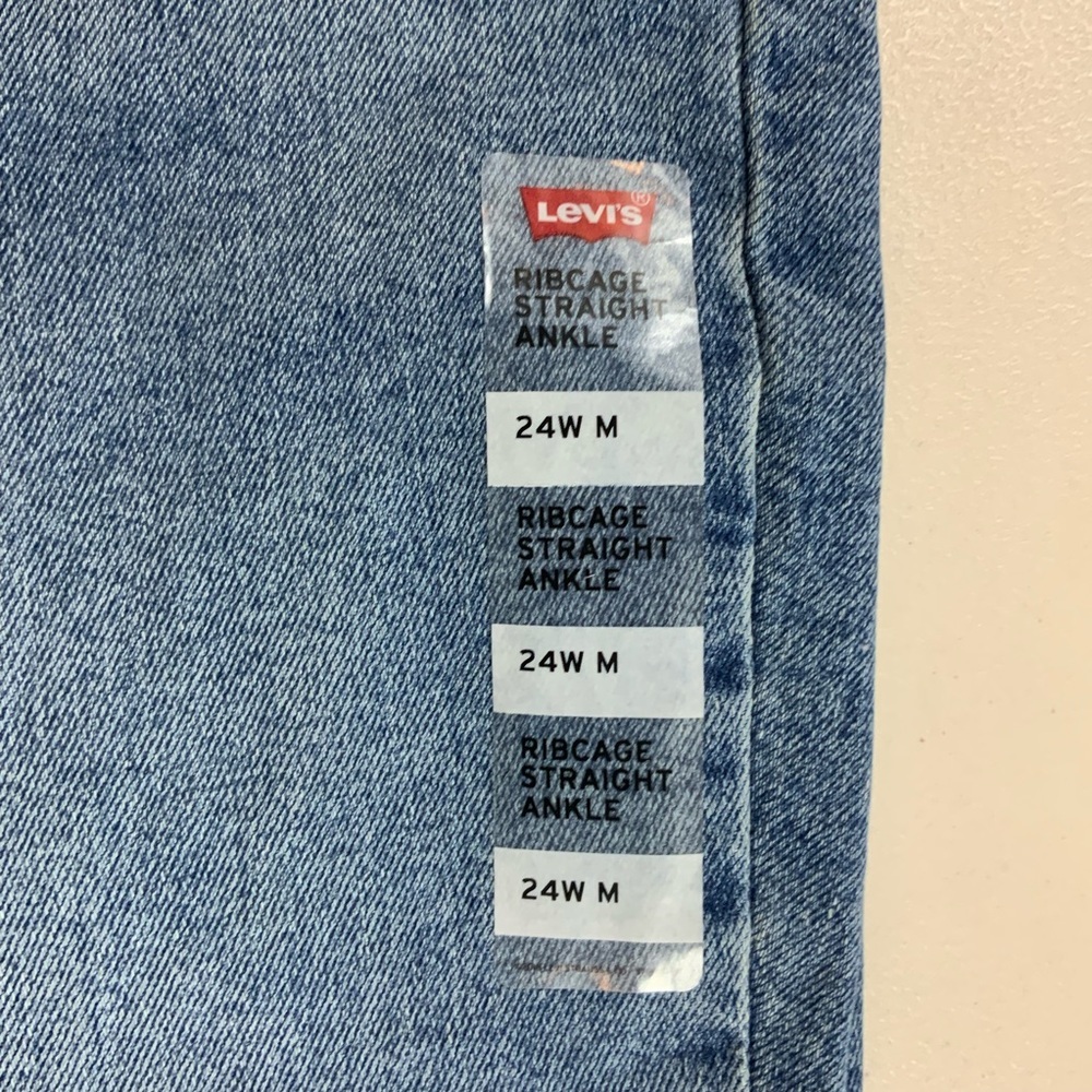 Levi’s Ribcage Straight Ankle classic wash button fly jeans Size 24W NEW - Picture 3 of 15